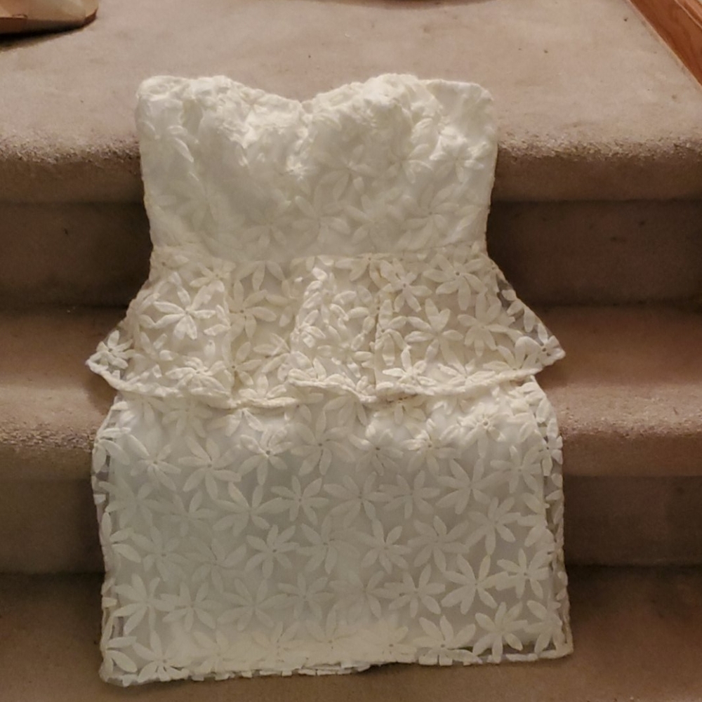 Pins and Needles white peplum  dress size 4